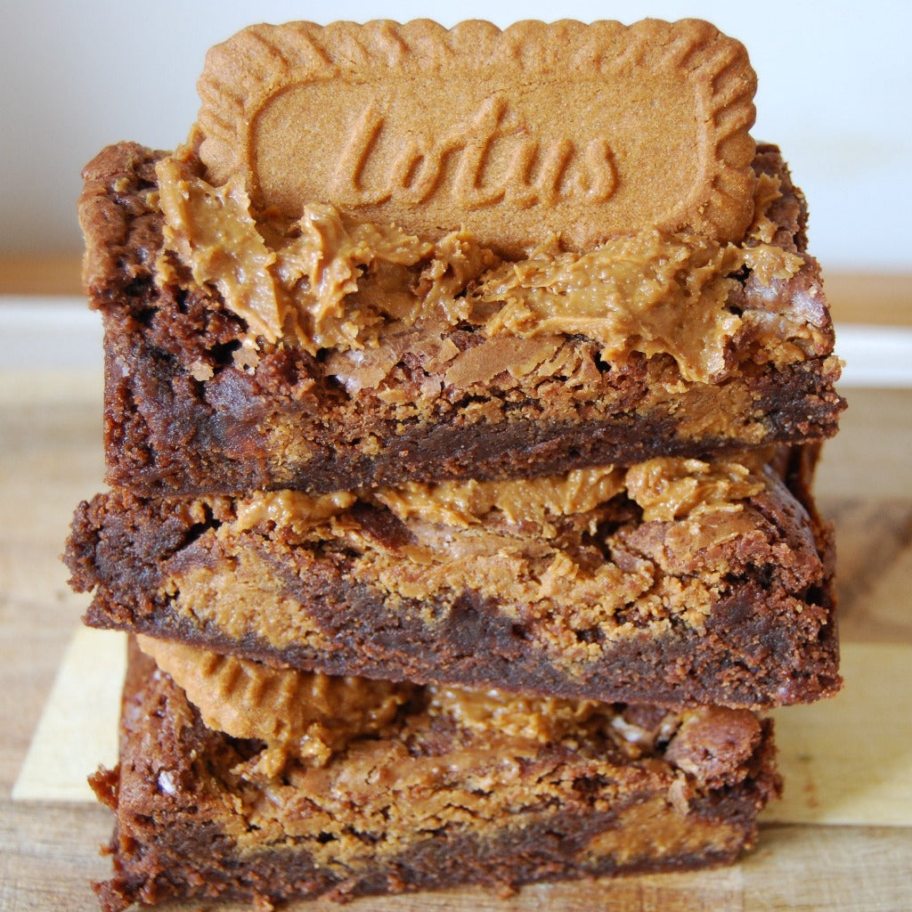 Vegan Lotus Biscoff Brownies